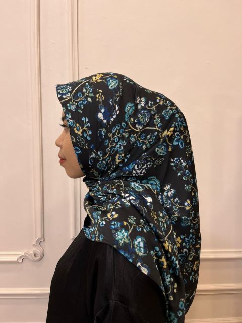 LUNA KR MOTIF