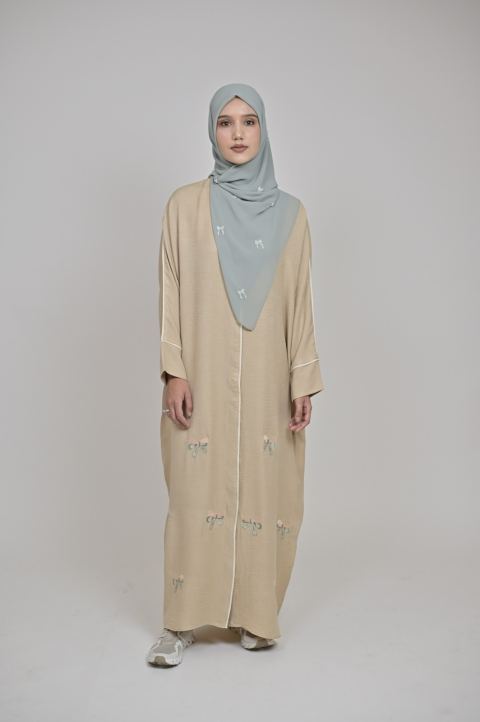 VANESSA ABAYA