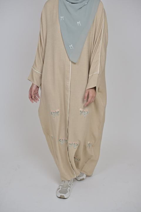 VANESSA ABAYA
