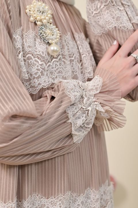 CELIA LACE DRESS