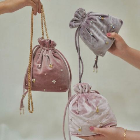 POUCH1