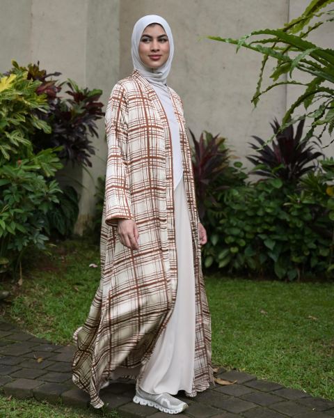 DALINA OUTER