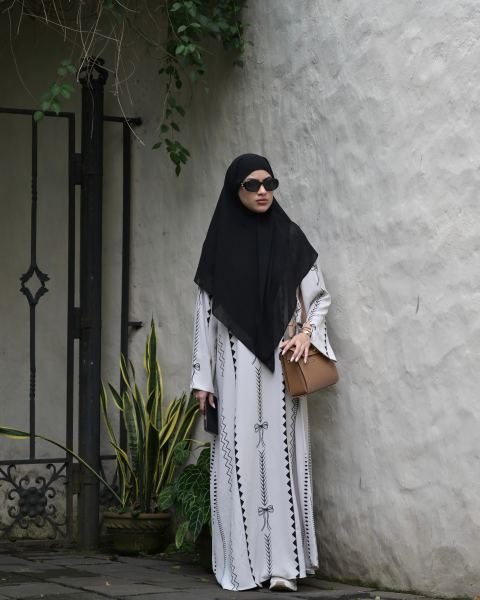 SAHRA RIBBON ABAYA 2