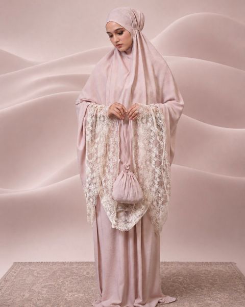 AUREYA PRAYER